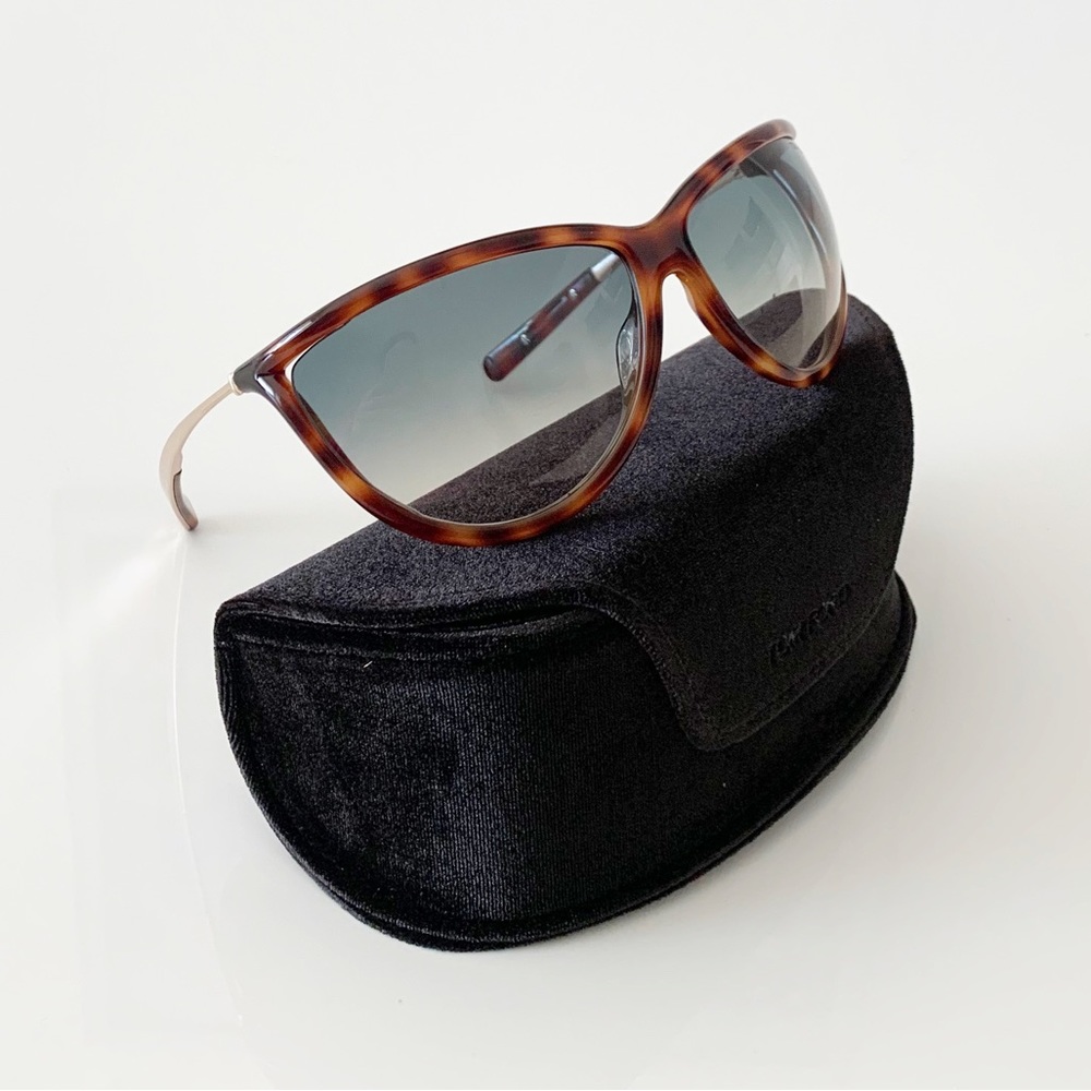 Tom Ford Sunglasses, great gently worn condition.